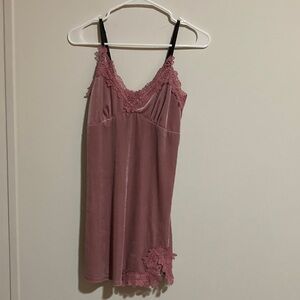 Elegant Mauve Lace Chemise